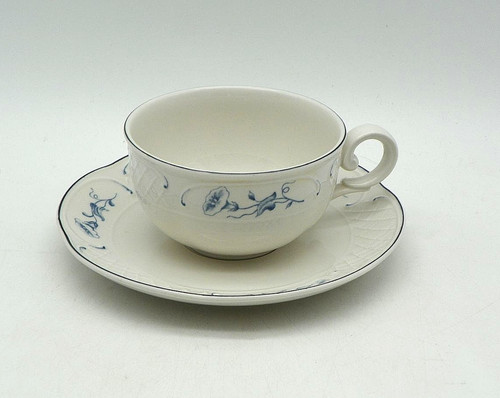 Teetasse mit untertasse - untertasse, von